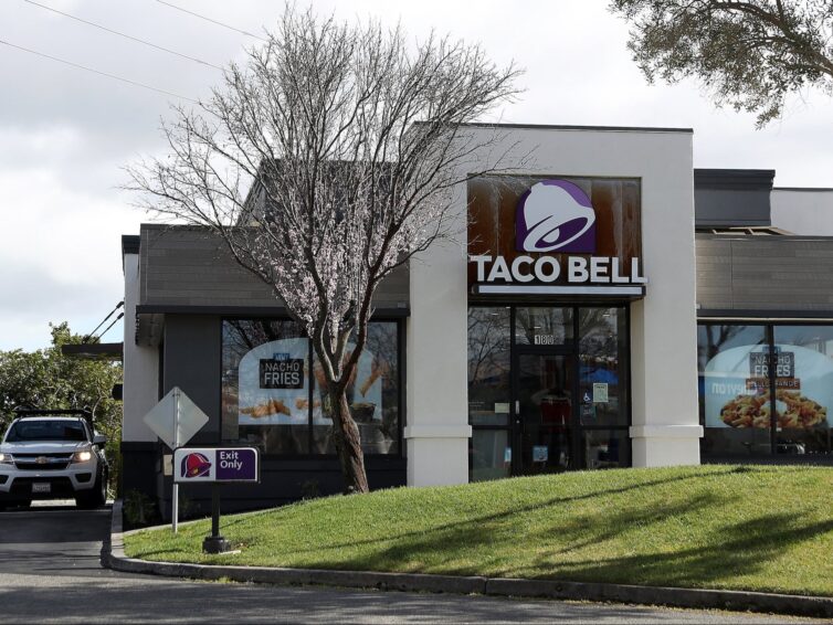 Taco Bell Pay-It-Forward Line Sparks Fight in Viral Clip | Entrepreneur
